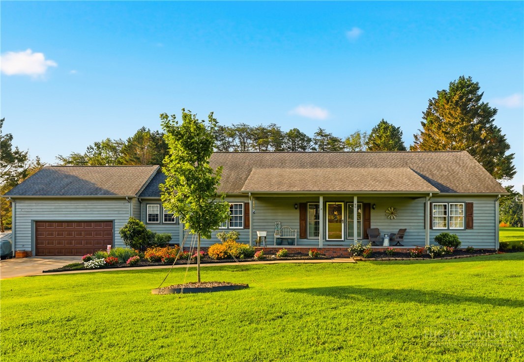 40 Candlewick Cove Property Photo 1