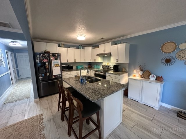 368 Westview Dr. Property Photo 2