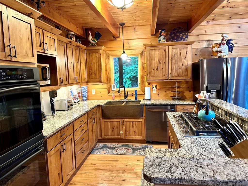 188 Lexington Drive Property Photo 6
