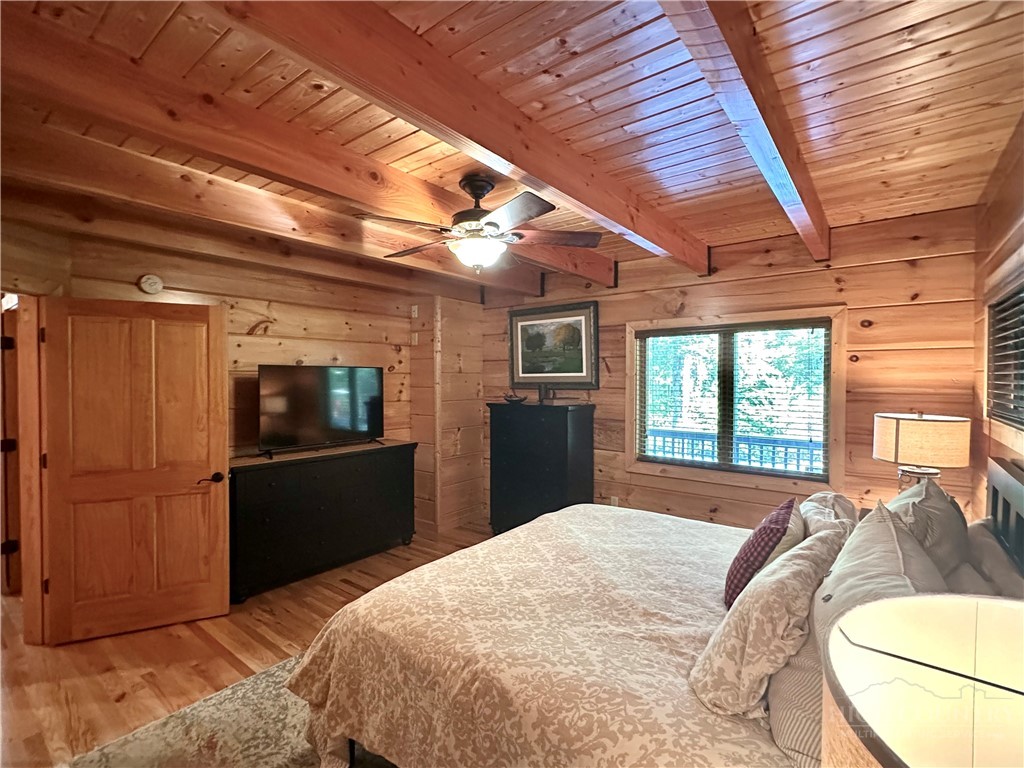188 Lexington Drive Property Photo 11
