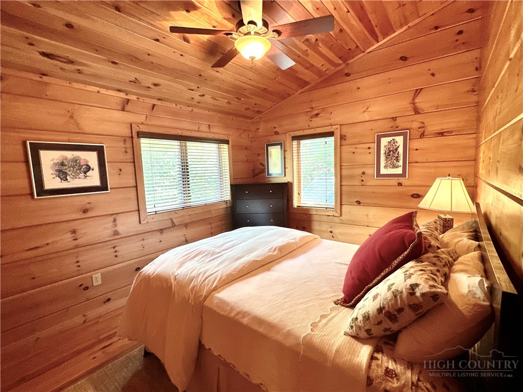 188 Lexington Drive Property Photo 16