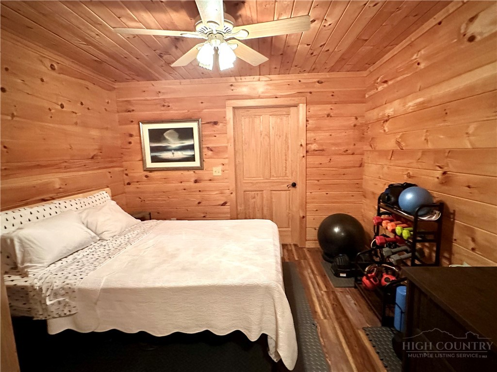 188 Lexington Drive Property Photo 24