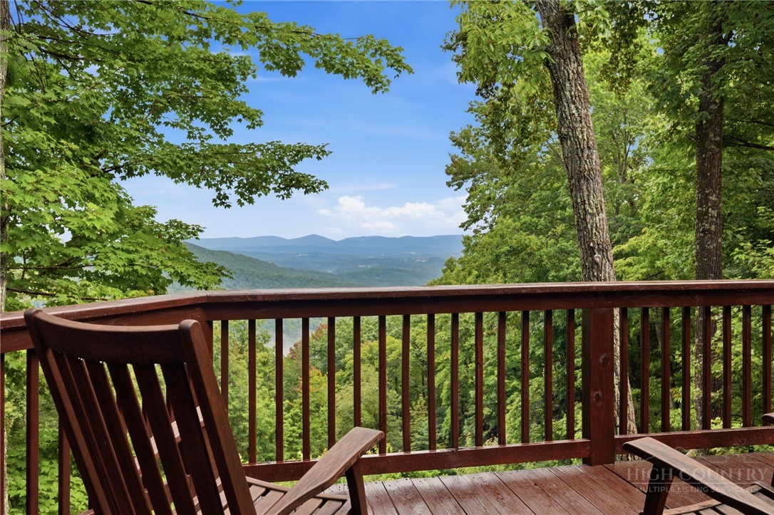 2235 Buck Mountain Road Property Photo 1