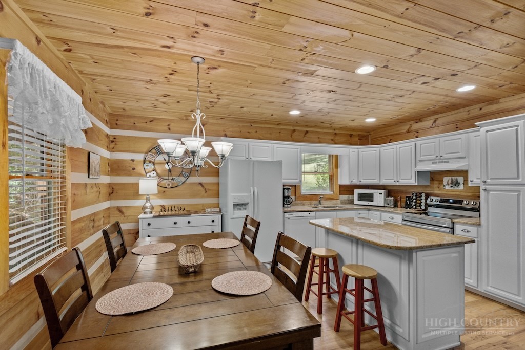 339 Welcome Way Property Photo 14