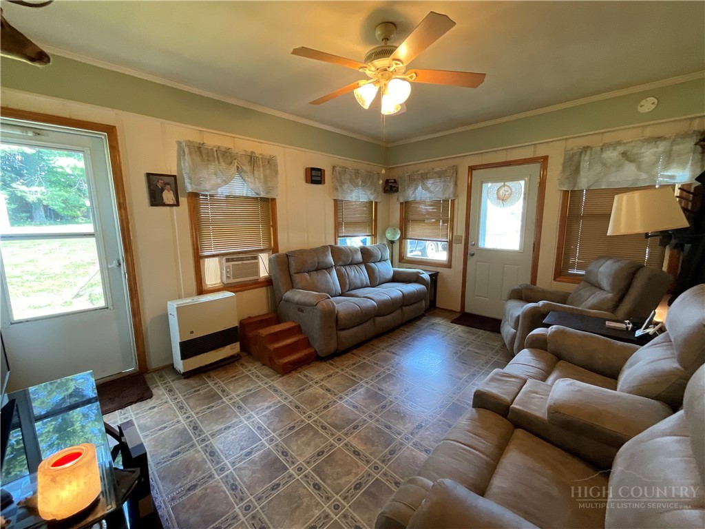 6627 Glade Valley Road Property Photo 15