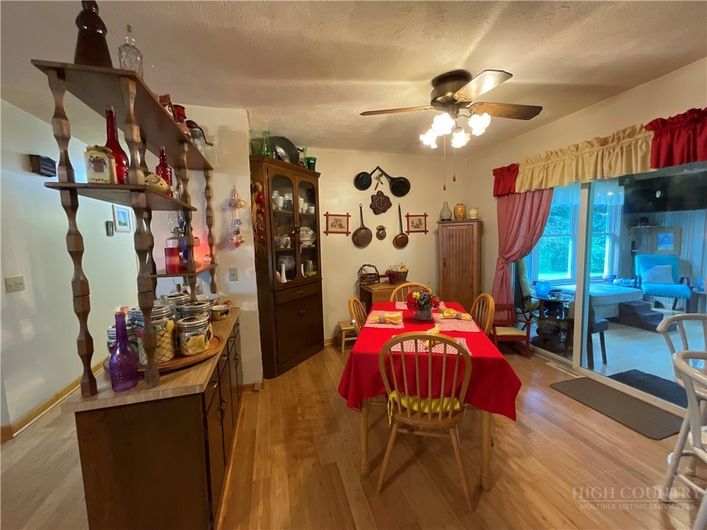6627 Glade Valley Road Property Photo 16