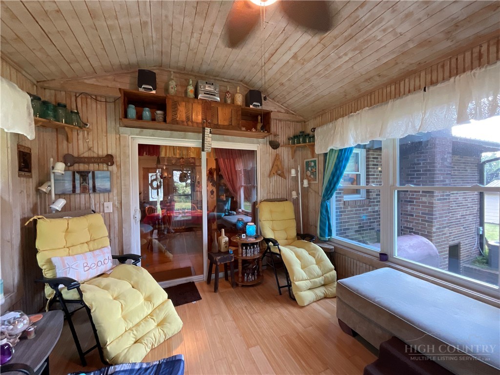 6627 Glade Valley Road Property Photo 19