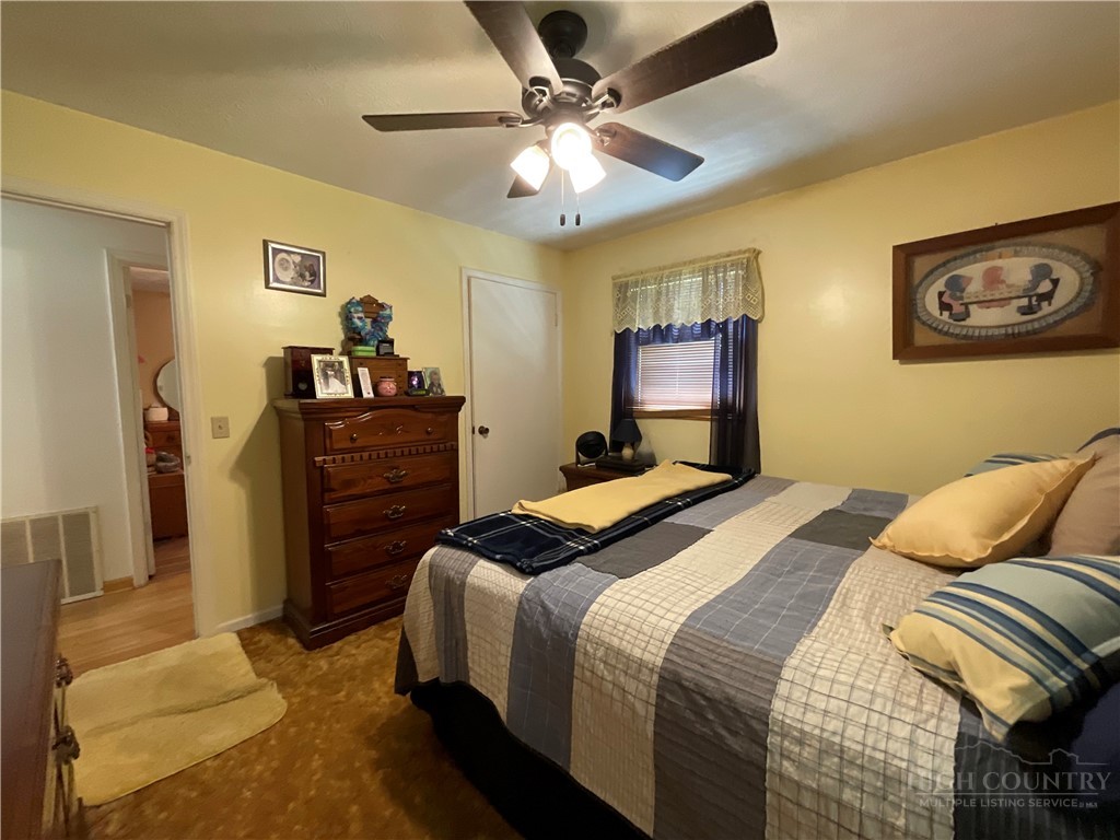 6627 Glade Valley Road Property Photo 26