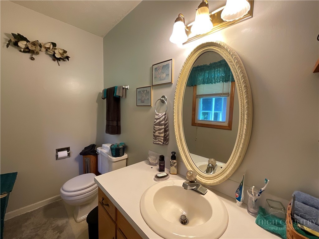 6627 Glade Valley Road Property Photo 32