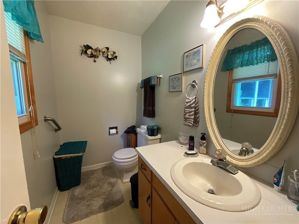 6627 Glade Valley Road Property Photo 33