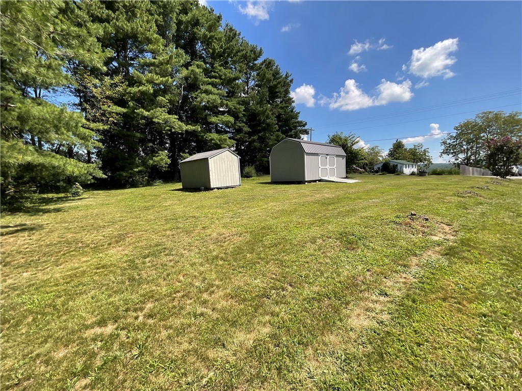 6627 Glade Valley Road Property Photo 43
