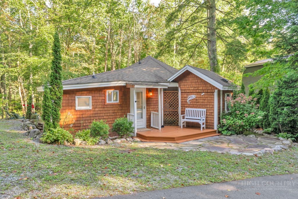 200 River Road 2 Property Photo 1