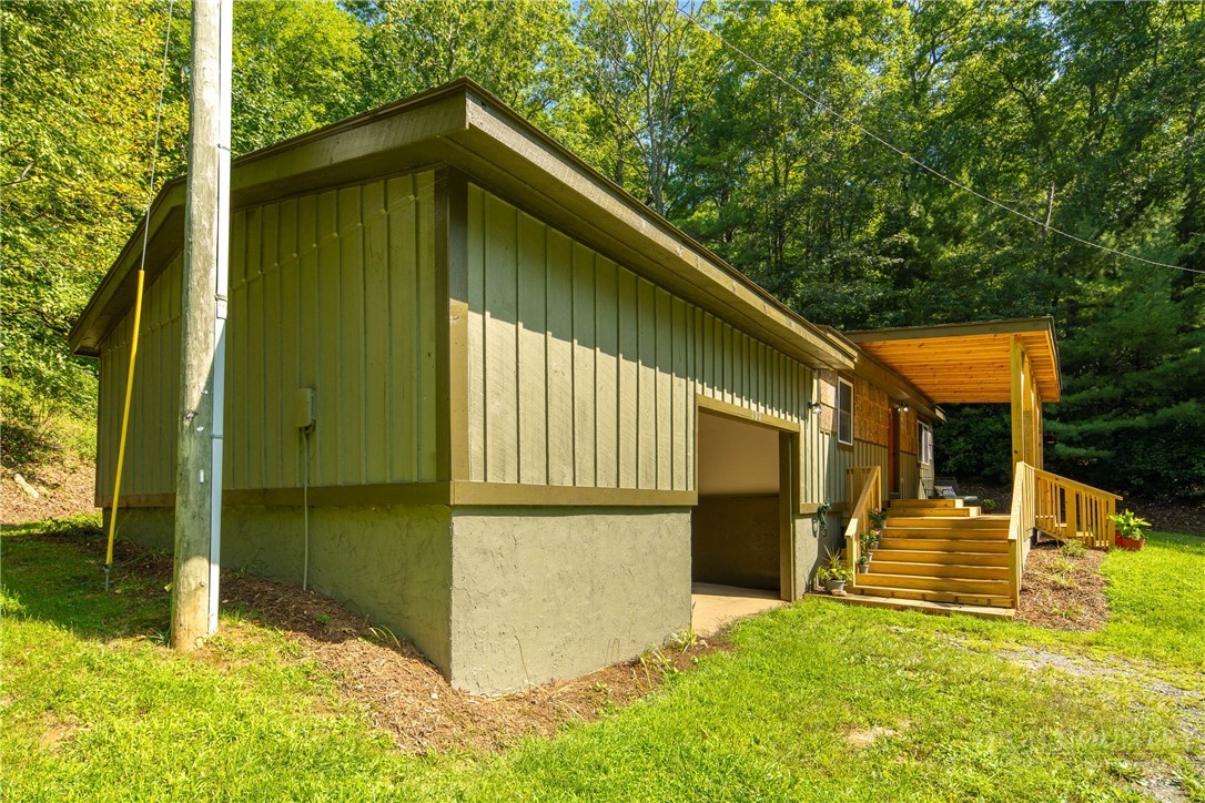 190 Hummingbird Lane Property Photo 33