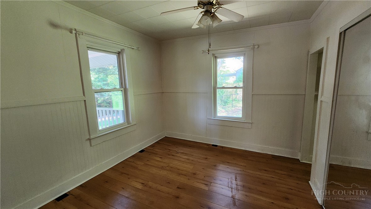 844 Connahetta Street Property Photo 8