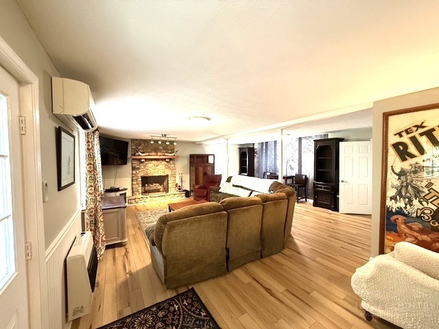 175 Pine Village 4 Property Photo 20