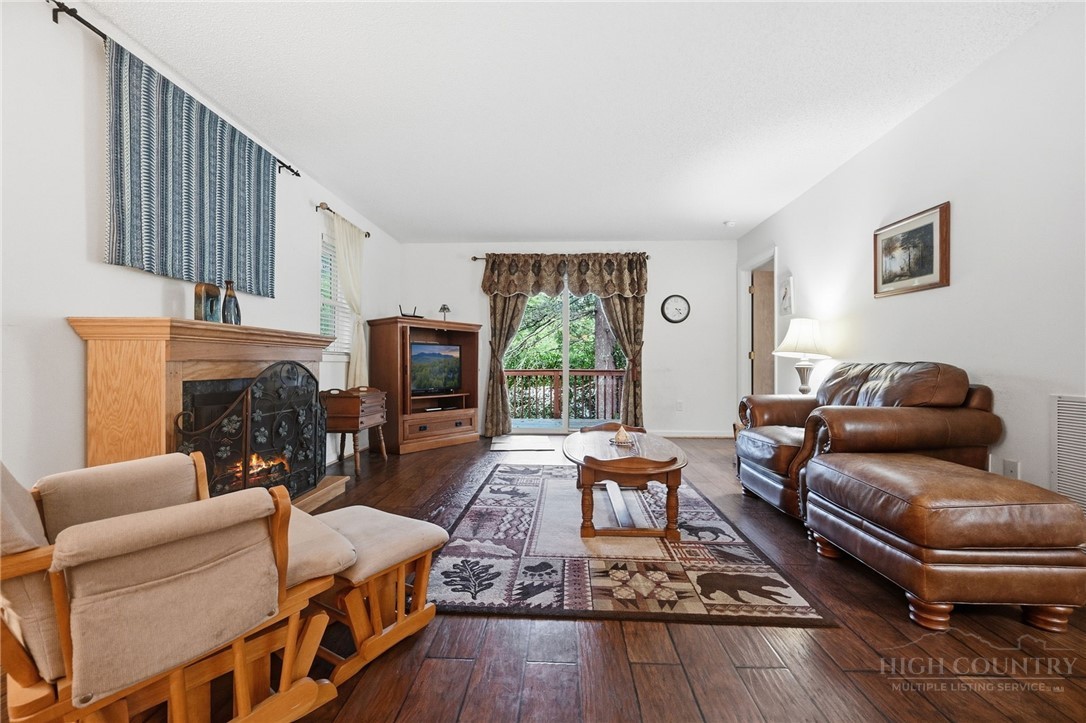 61 Fox Hill Loop Property Photo 6