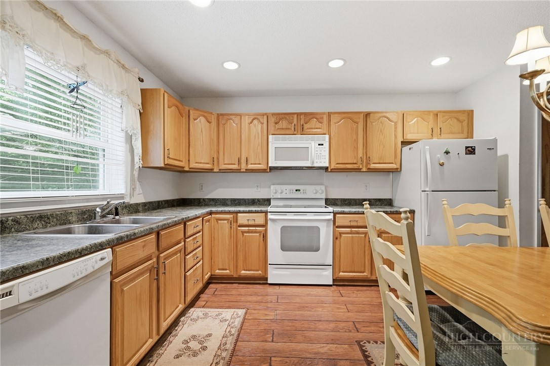 61 Fox Hill Loop Property Photo 8
