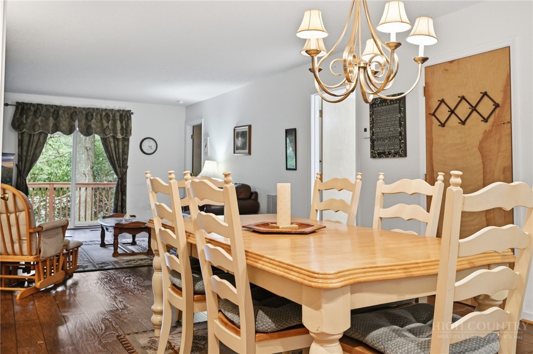 61 Fox Hill Loop Property Photo 9
