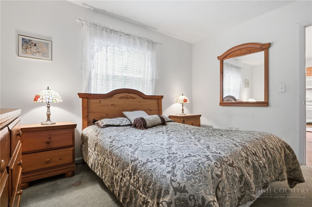 61 Fox Hill Loop Property Photo 13