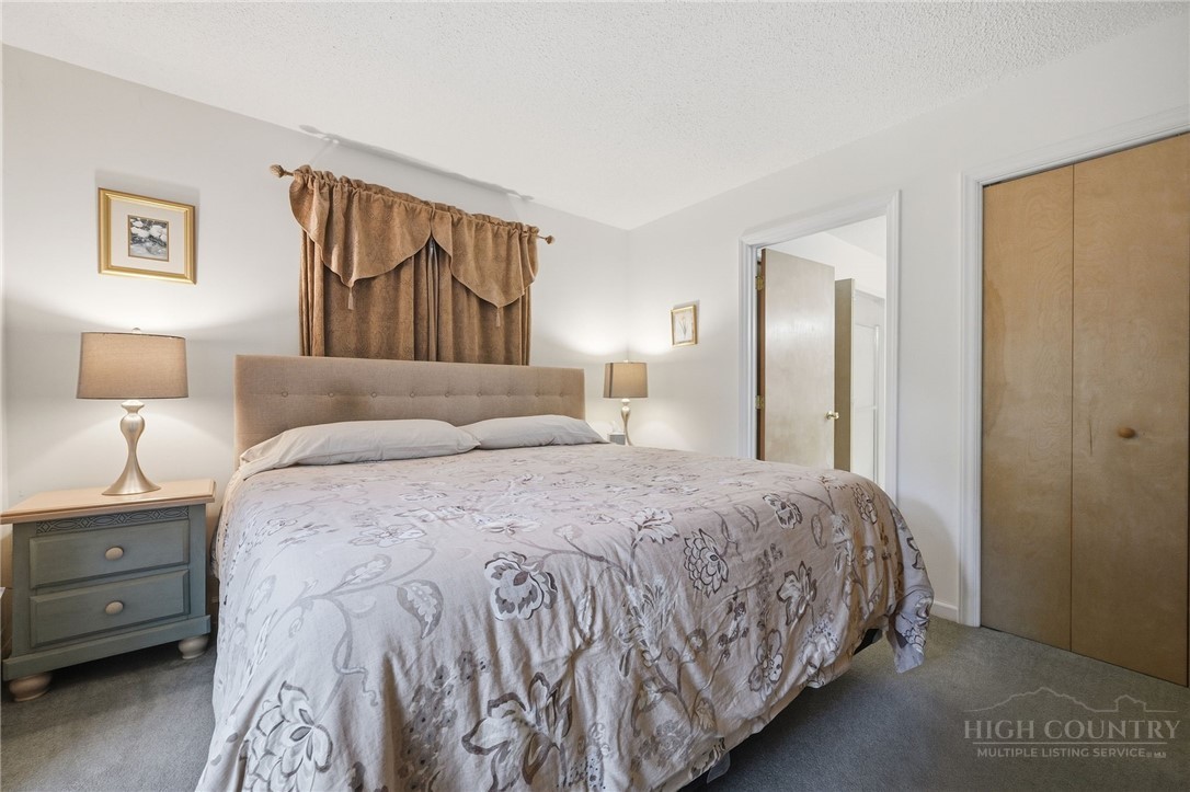 61 Fox Hill Loop Property Photo 15
