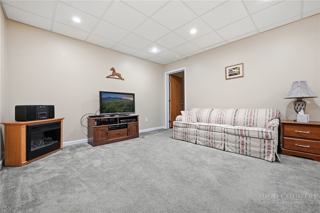 61 Fox Hill Loop Property Photo 22