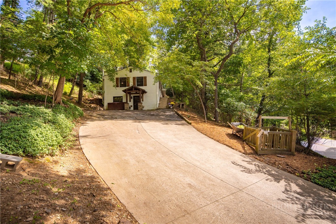 214 Blanwood Drive Property Photo 41