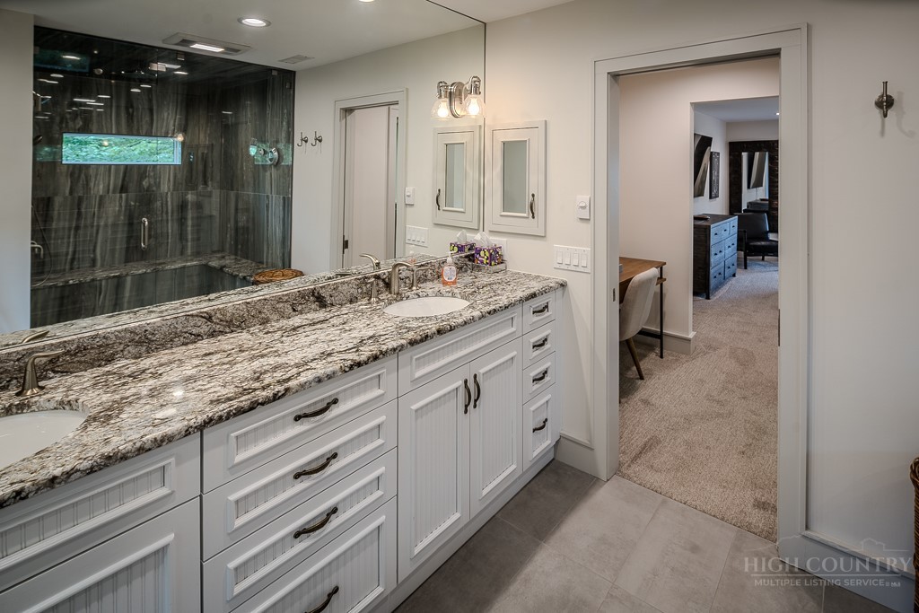 104 Moon Run D Property Photo 23