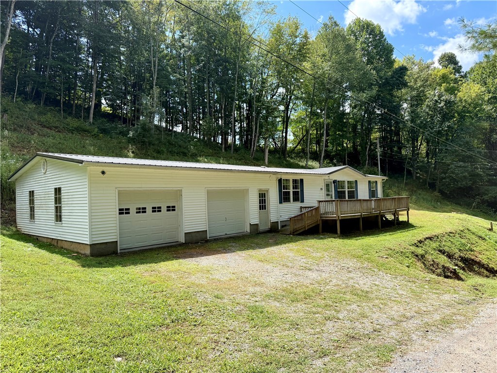 214 Thompson Hollow Road Property Photo 1
