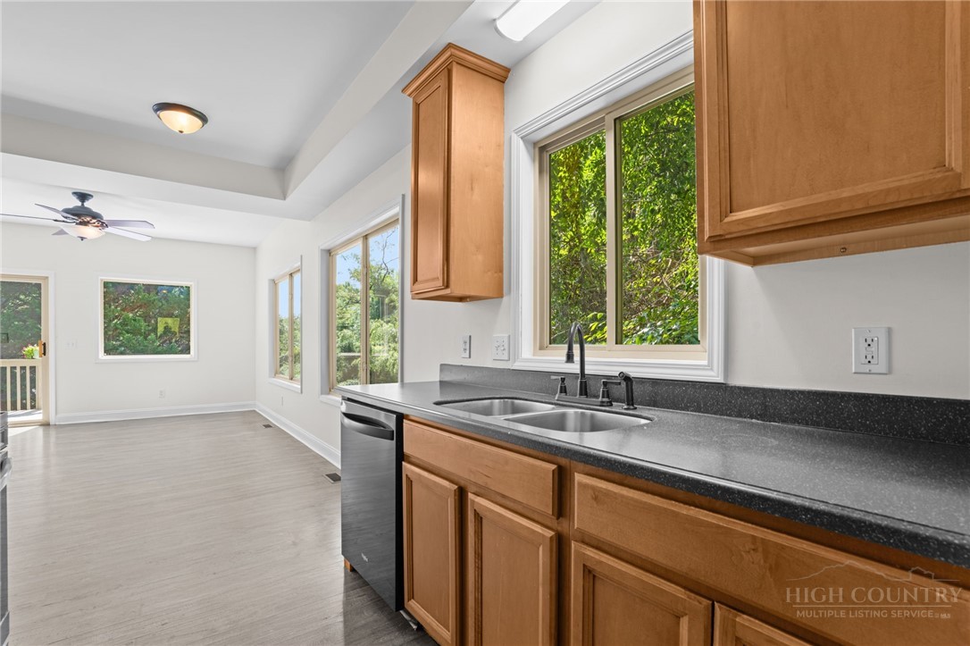 502 Queen Street Property Photo 18