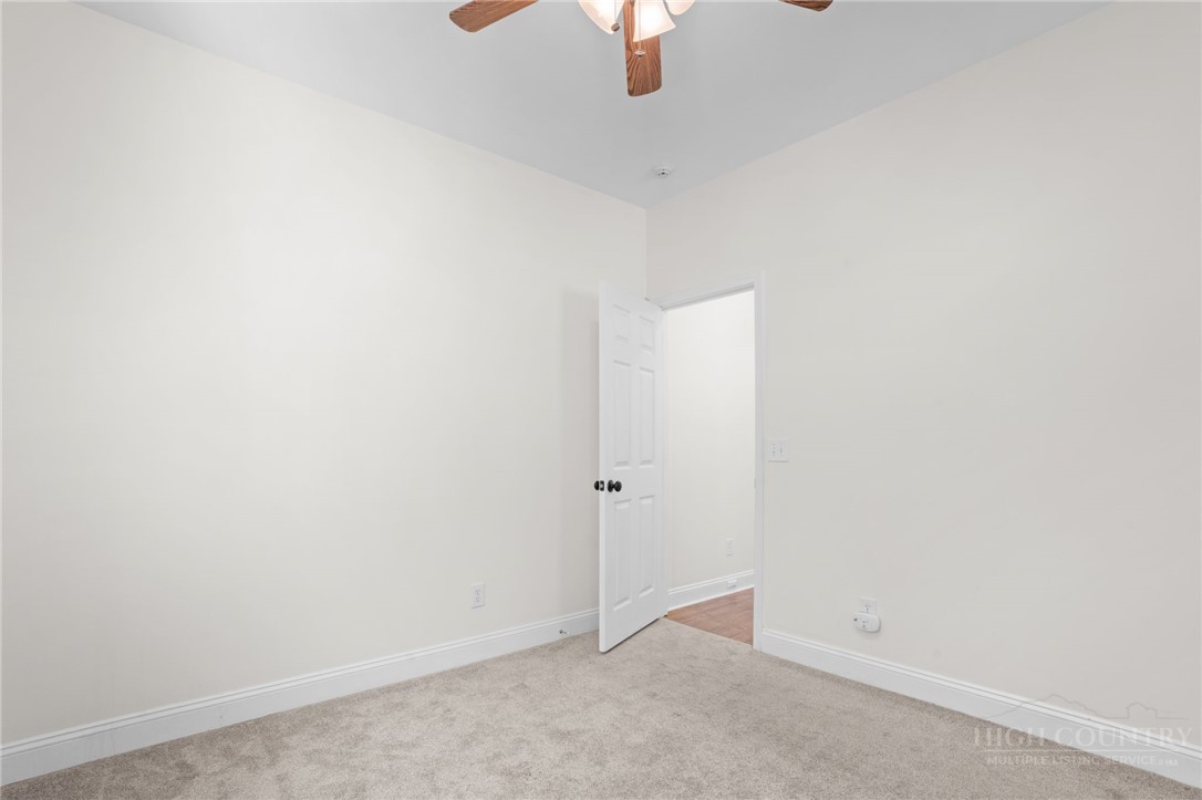 502 Queen Street Property Photo 23