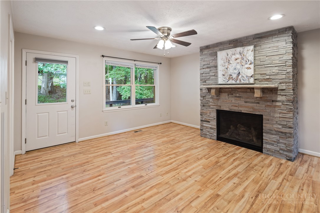 286 Sunset Drive Property Photo 15