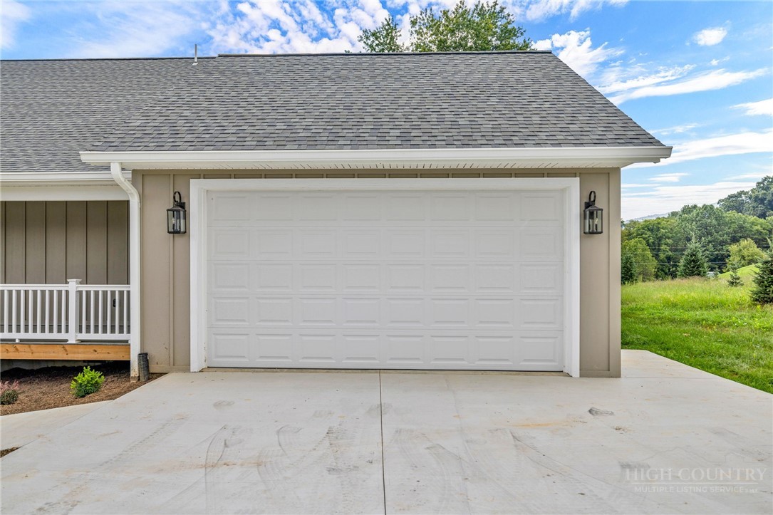 151 Ridgeside Drive Property Photo 9