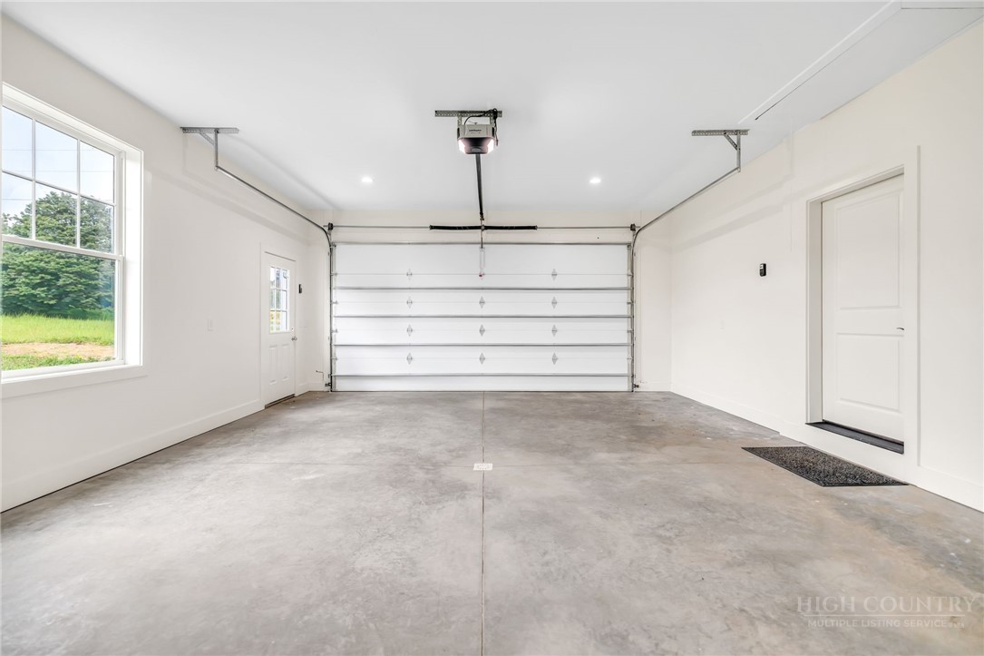 151 Ridgeside Drive Property Photo 10