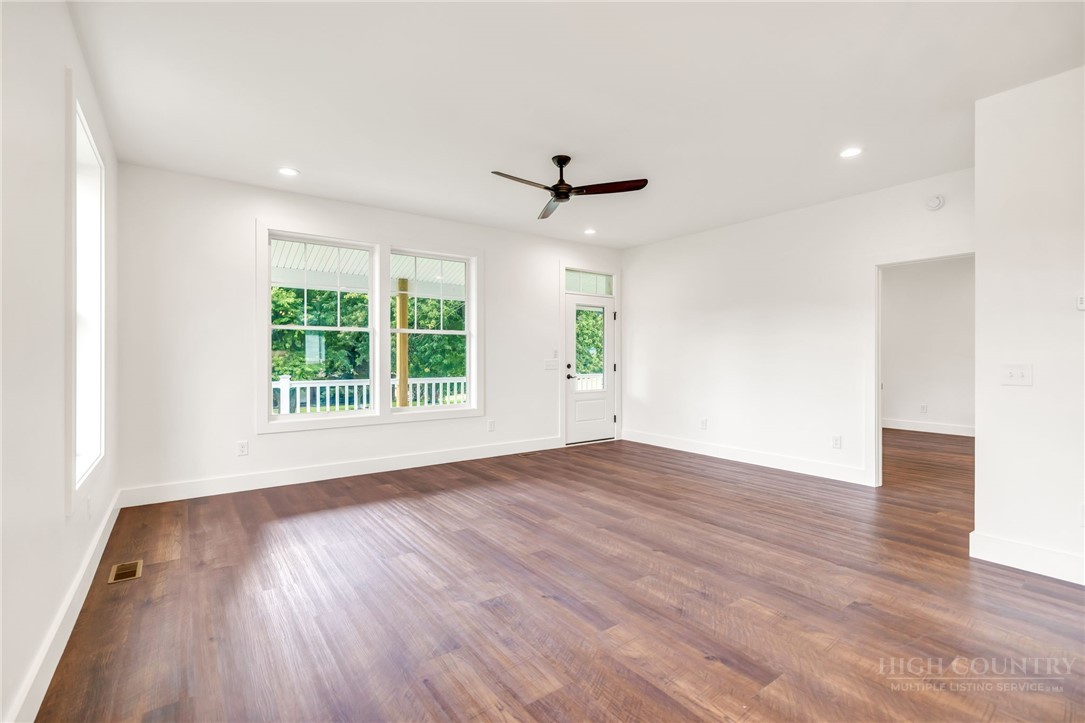 151 Ridgeside Drive Property Photo 14