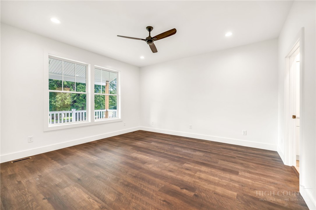 151 Ridgeside Drive Property Photo 21