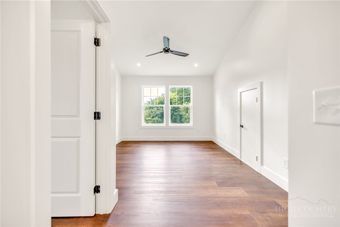 151 Ridgeside Drive Property Photo 27