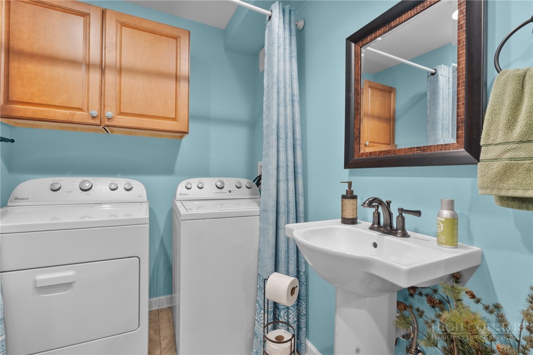 220 Brook Ln Property Photo 16