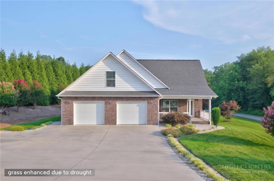 100 Rivercliff Drive Property Photo 1
