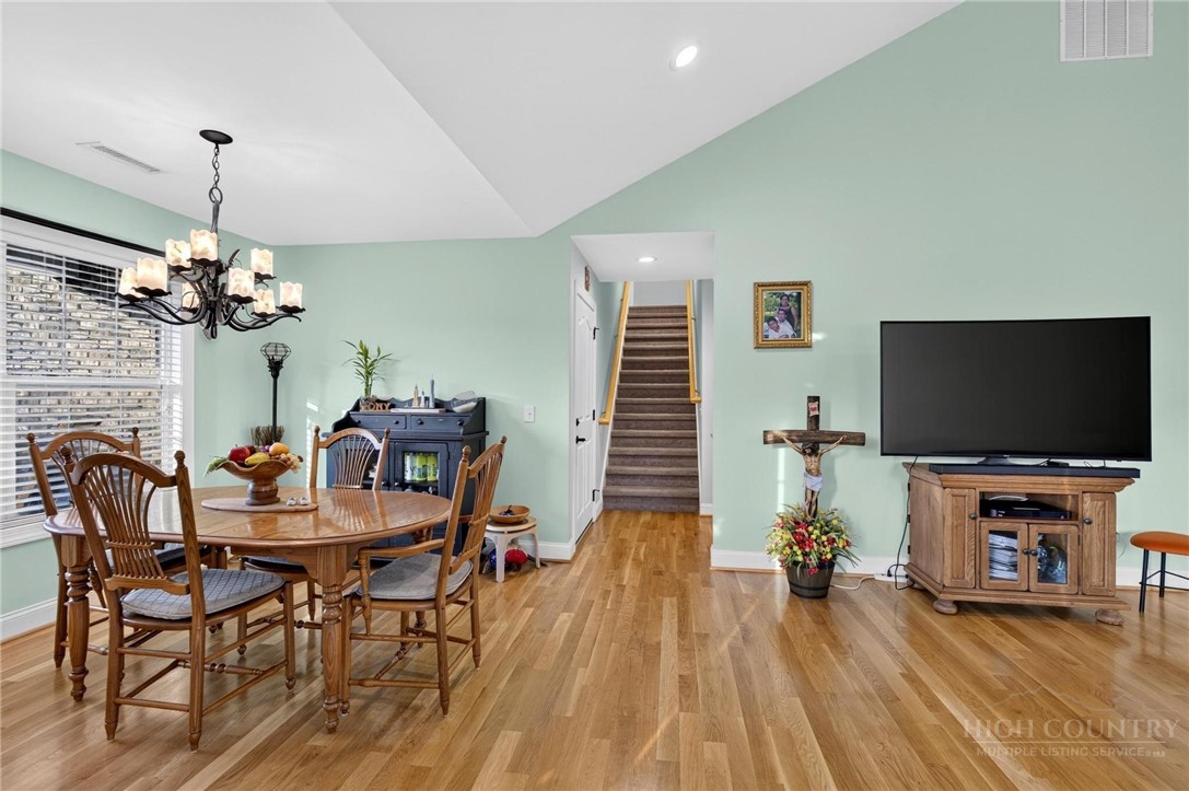 100 Rivercliff Drive Property Photo 13