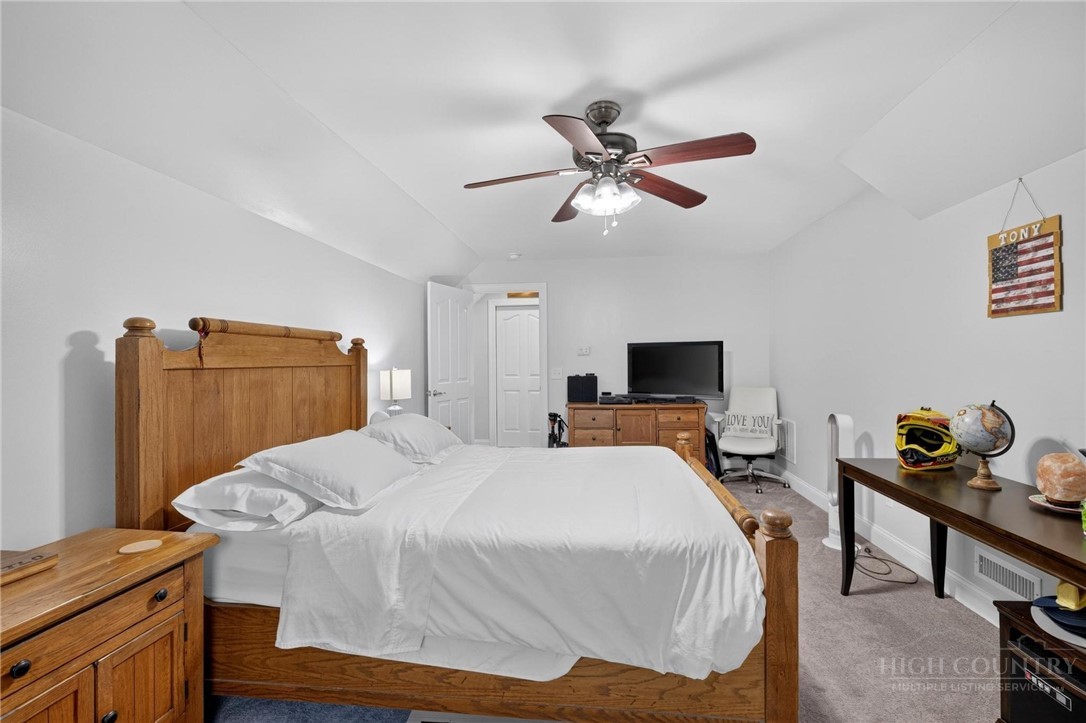 100 Rivercliff Drive Property Photo 26