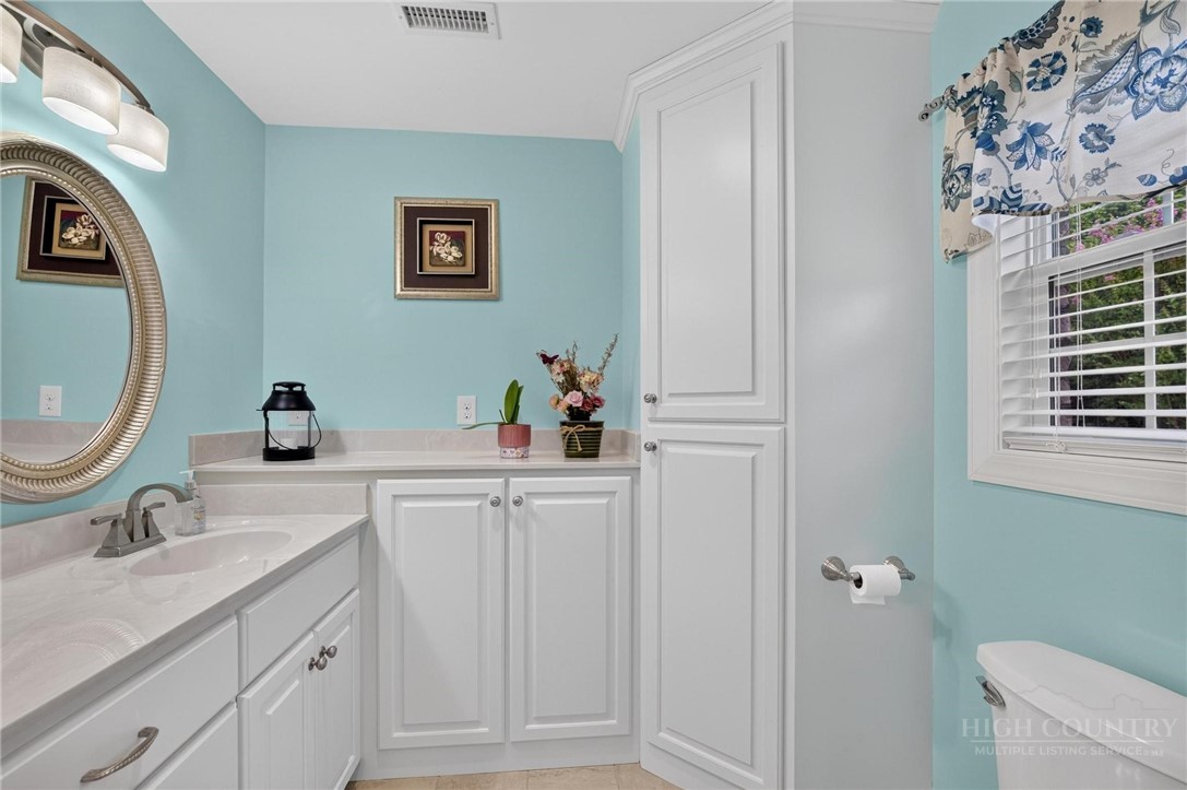100 Rivercliff Drive Property Photo 33