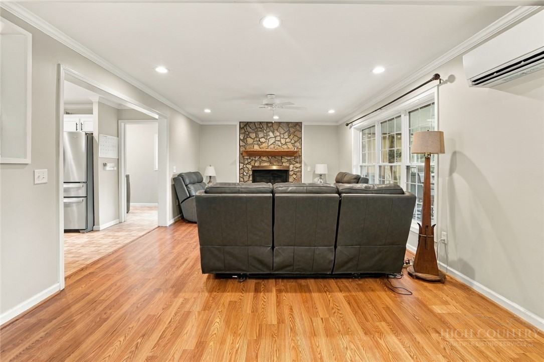 1534 Longhope Road Property Photo 10