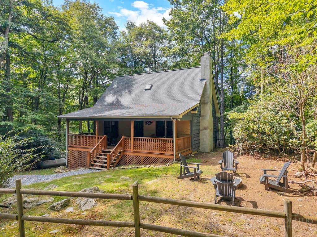 461 Galax Circle Property Photo 3