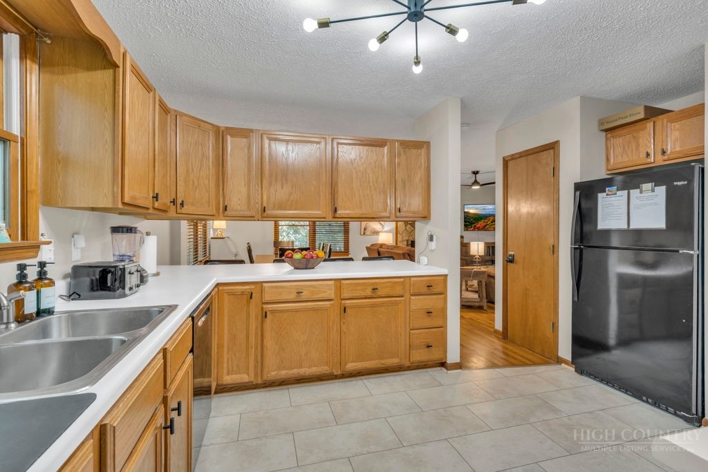 461 Galax Circle Property Photo 12