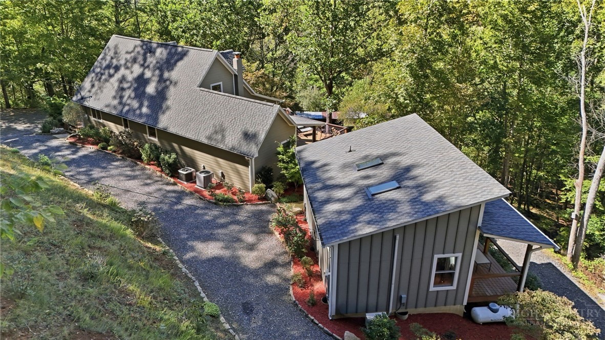 2711 Rabbit Hop Road Property Photo 3
