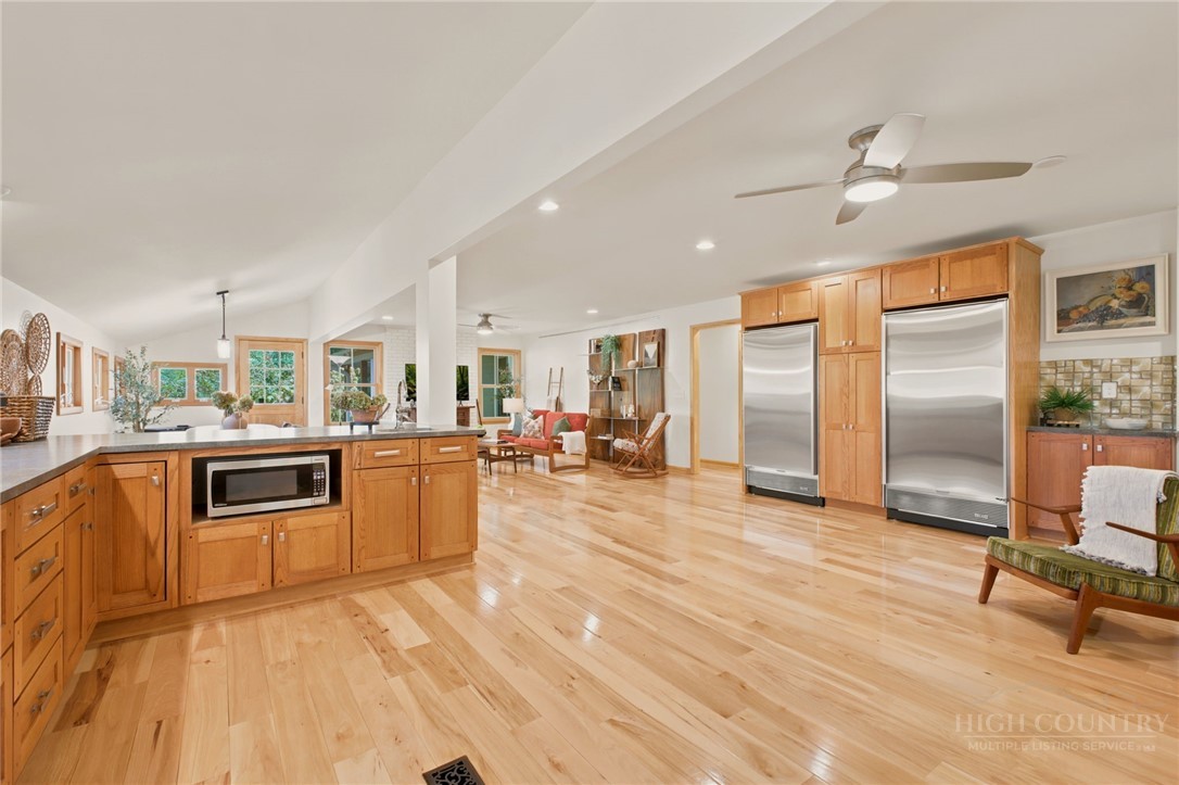 2711 Rabbit Hop Road Property Photo 6