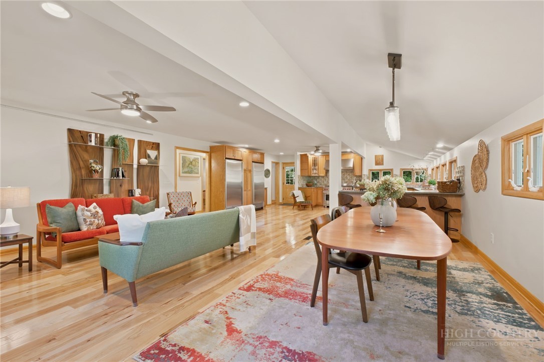 2711 Rabbit Hop Road Property Photo 8