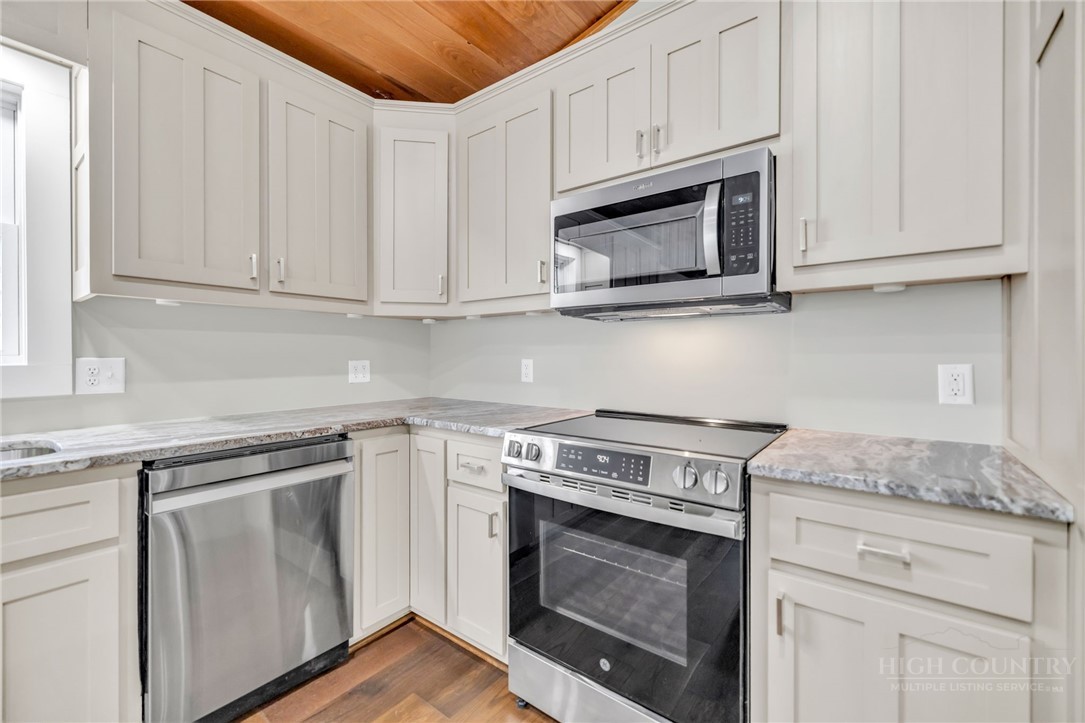 3115 Roaring Fork Property Photo 23