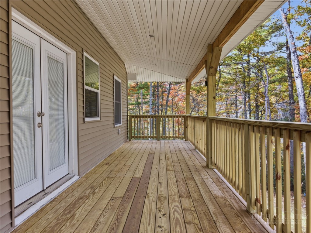210 Eagles Nest Trail Property Photo 8