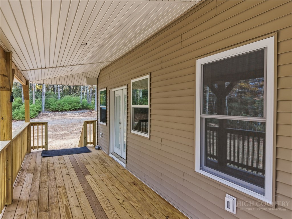 210 Eagles Nest Trail Property Photo 9